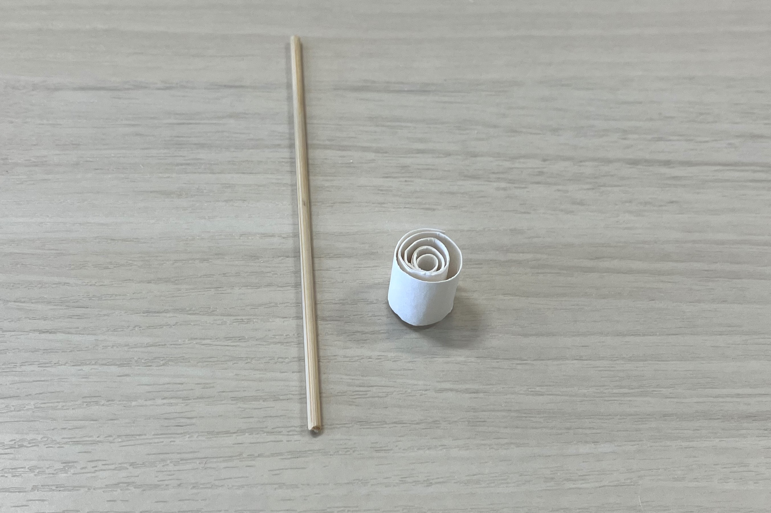 竹ひごを引き抜いたら出来上がりです。