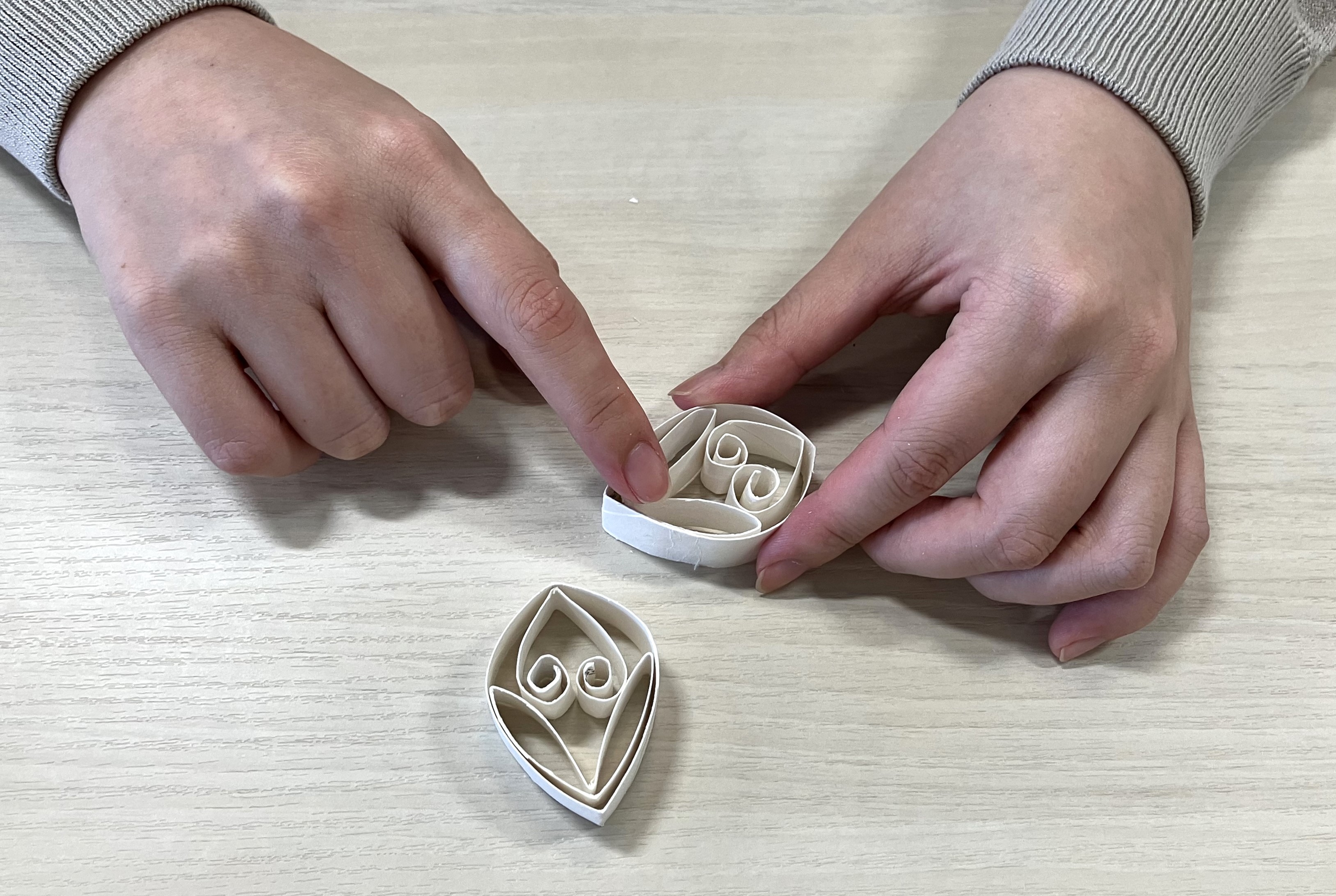 木工用ボンドで接着