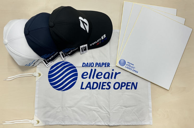 DAIO PAPER elleair LADIES OPEN サイン入り旗 DAIO PAPER elleair LADIES OPEN サイン入り旗 - メルカリ