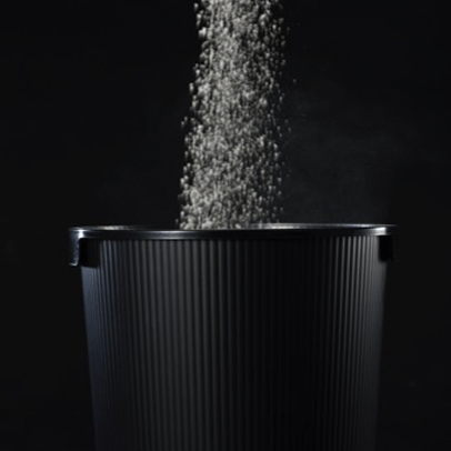 粉が舞いにくい猫砂の比較イメージ図